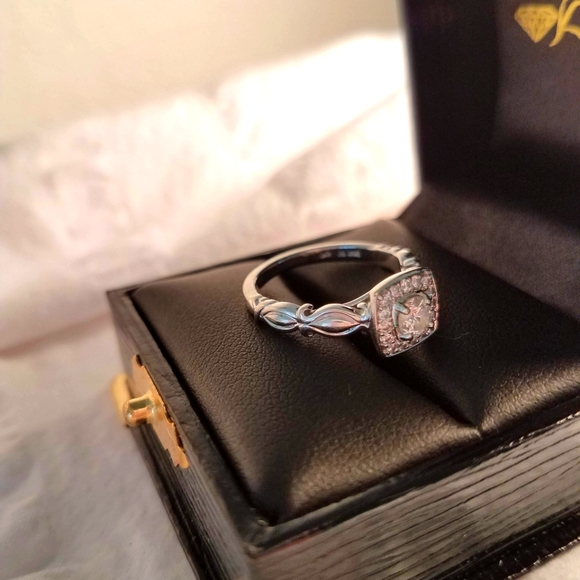 14K White Gold Ring Size 6.5 - Picture 3 of 9